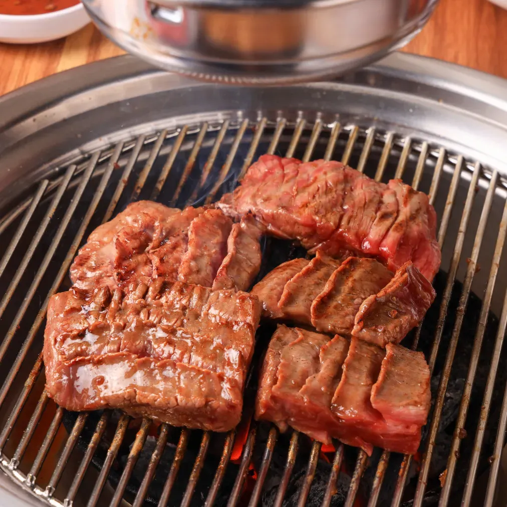 BUSANJIB HONGDAE KBBQ 100,000 KRW COLLAB