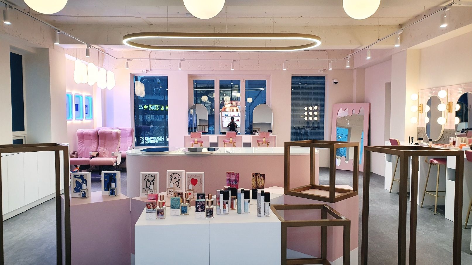 뷰티플레이 gallery image 뷰티플레이 gallery image