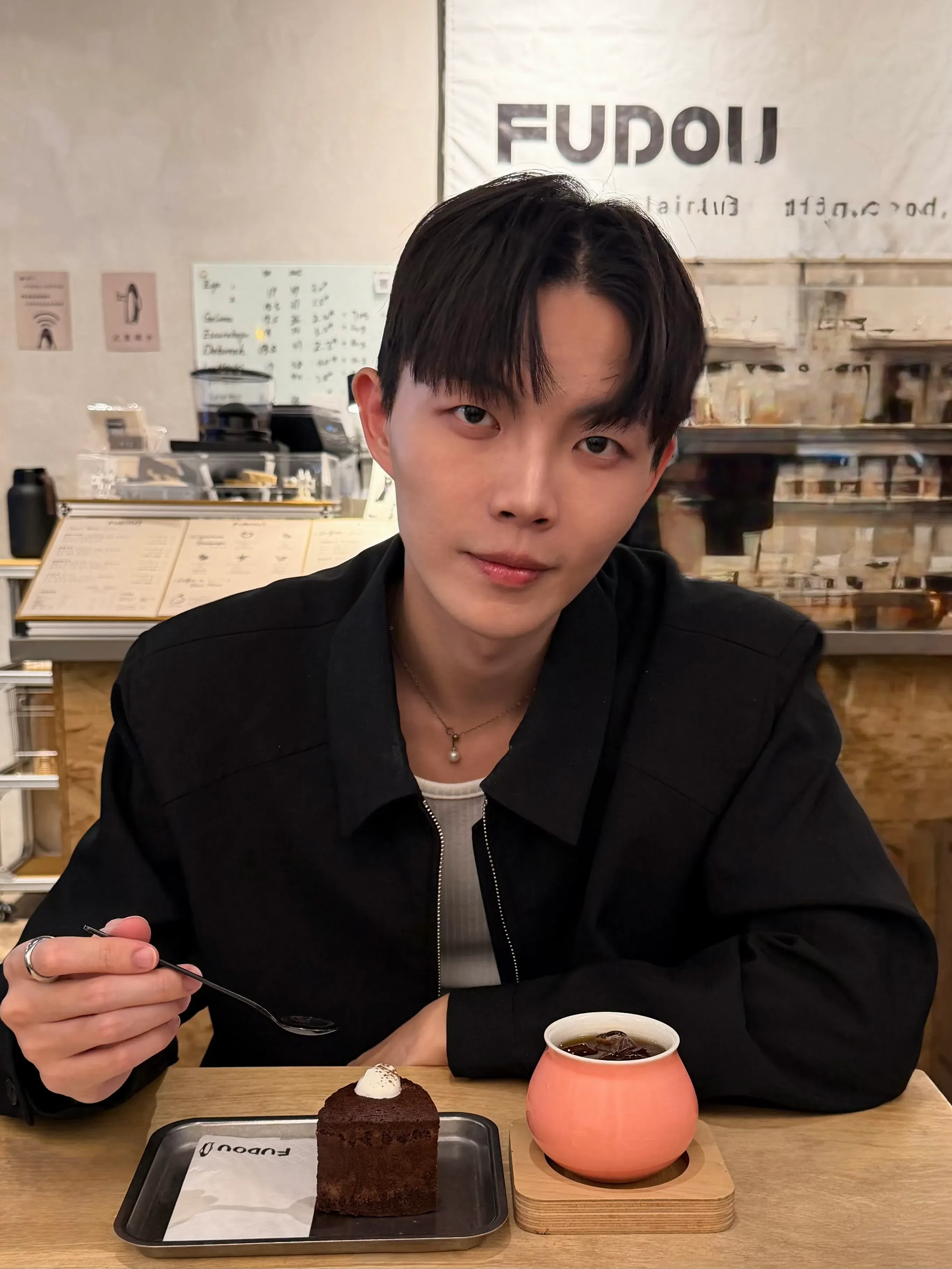 Aaron's' profile picture