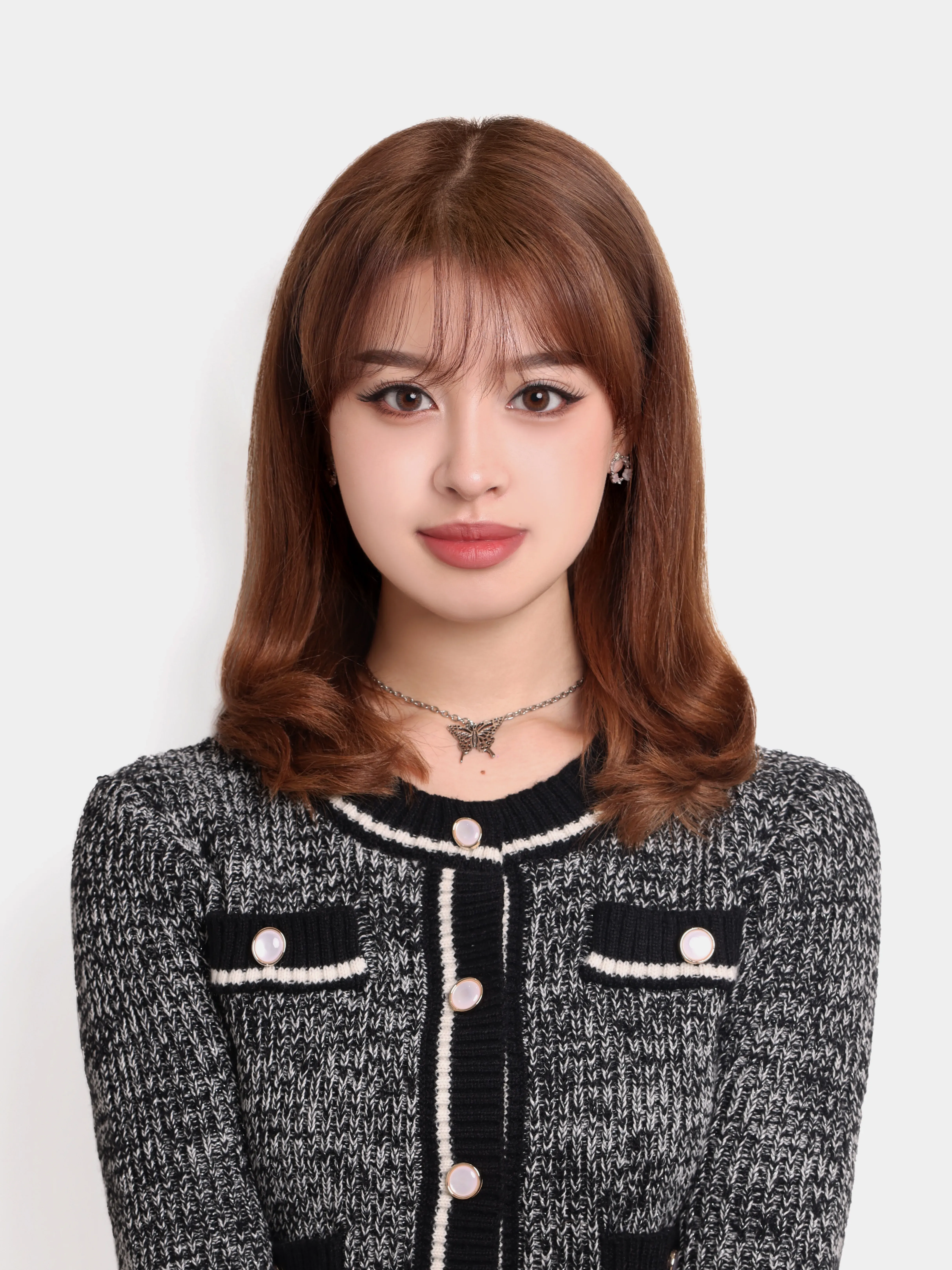 Ainoora's' profile pictures