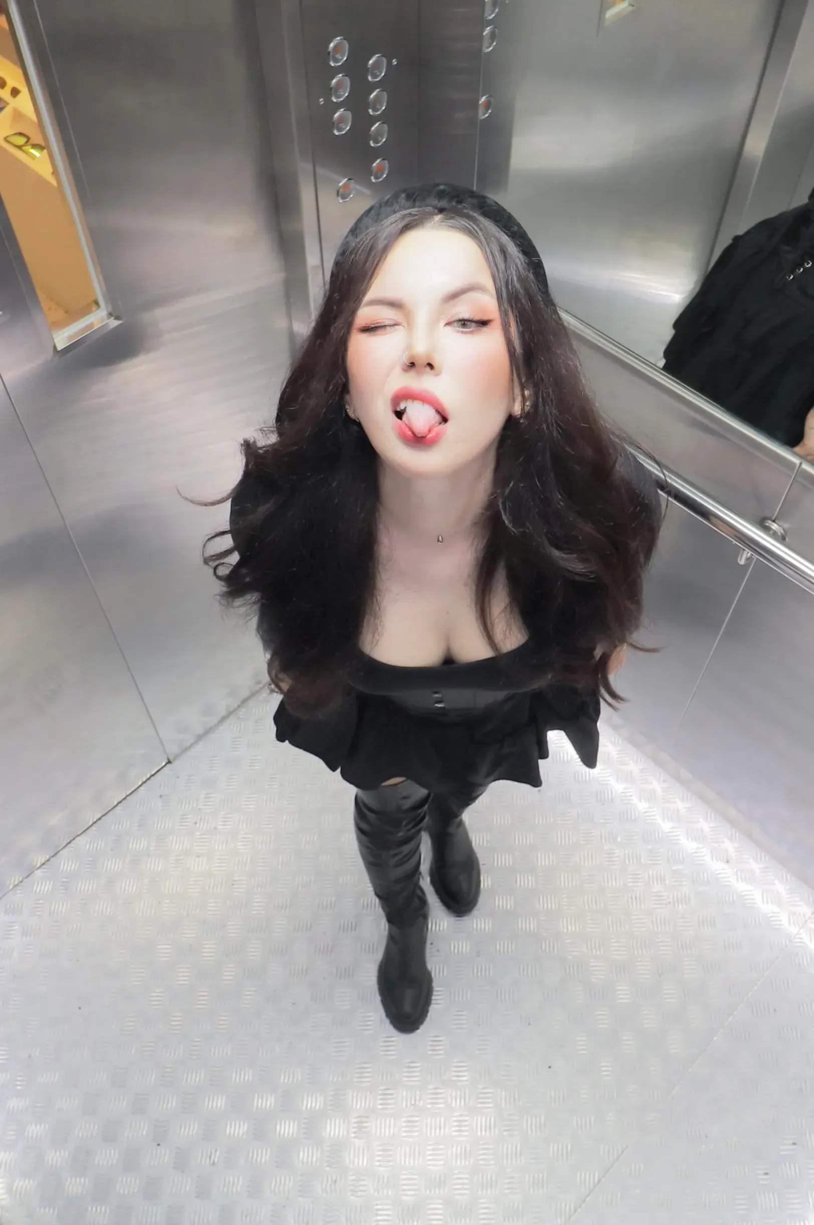 Alina Berg's' profile picture Alina Berg's' profile picture