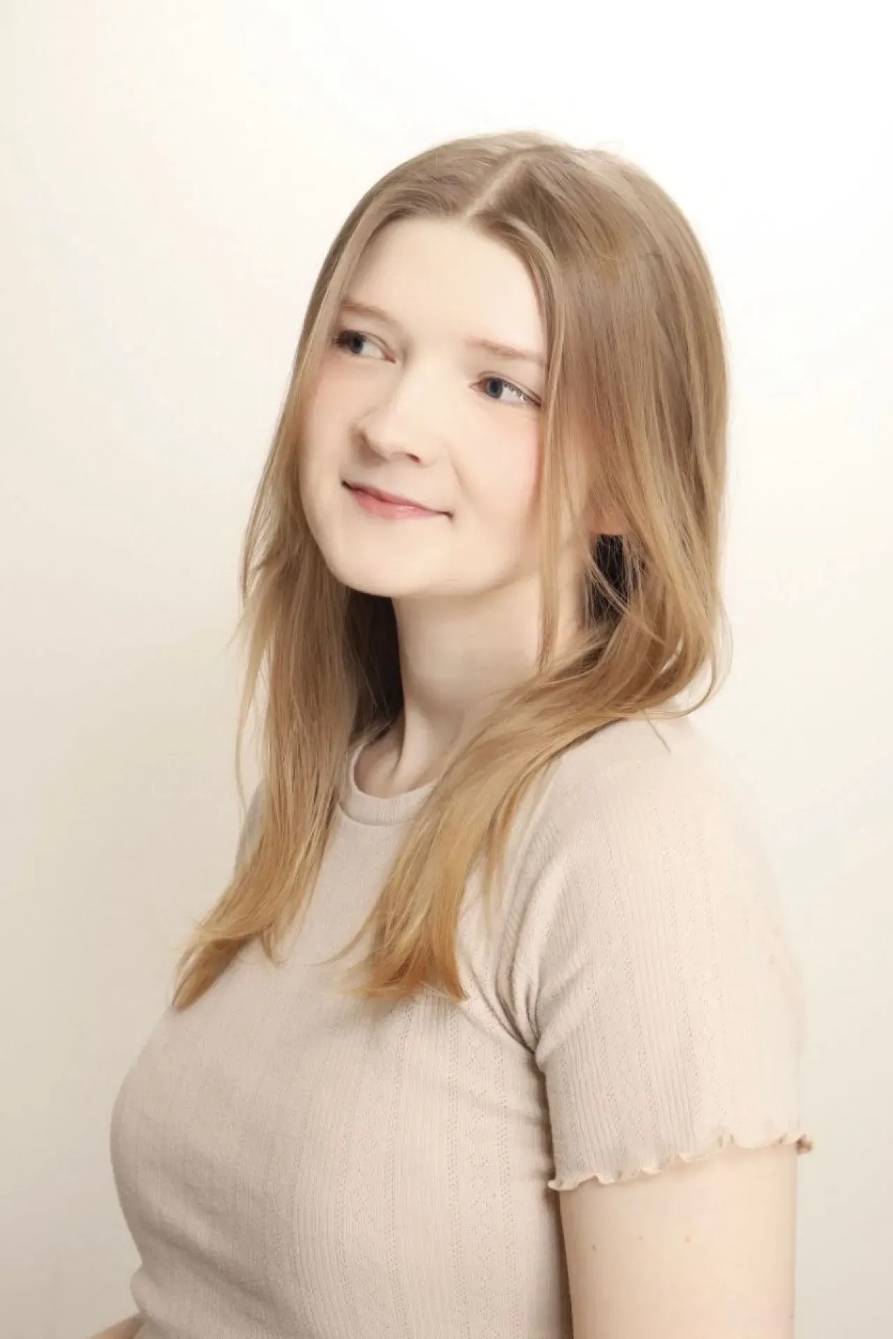 Alise (앨리스)'s profile pictures Alise (앨리스)'s' profile pictures