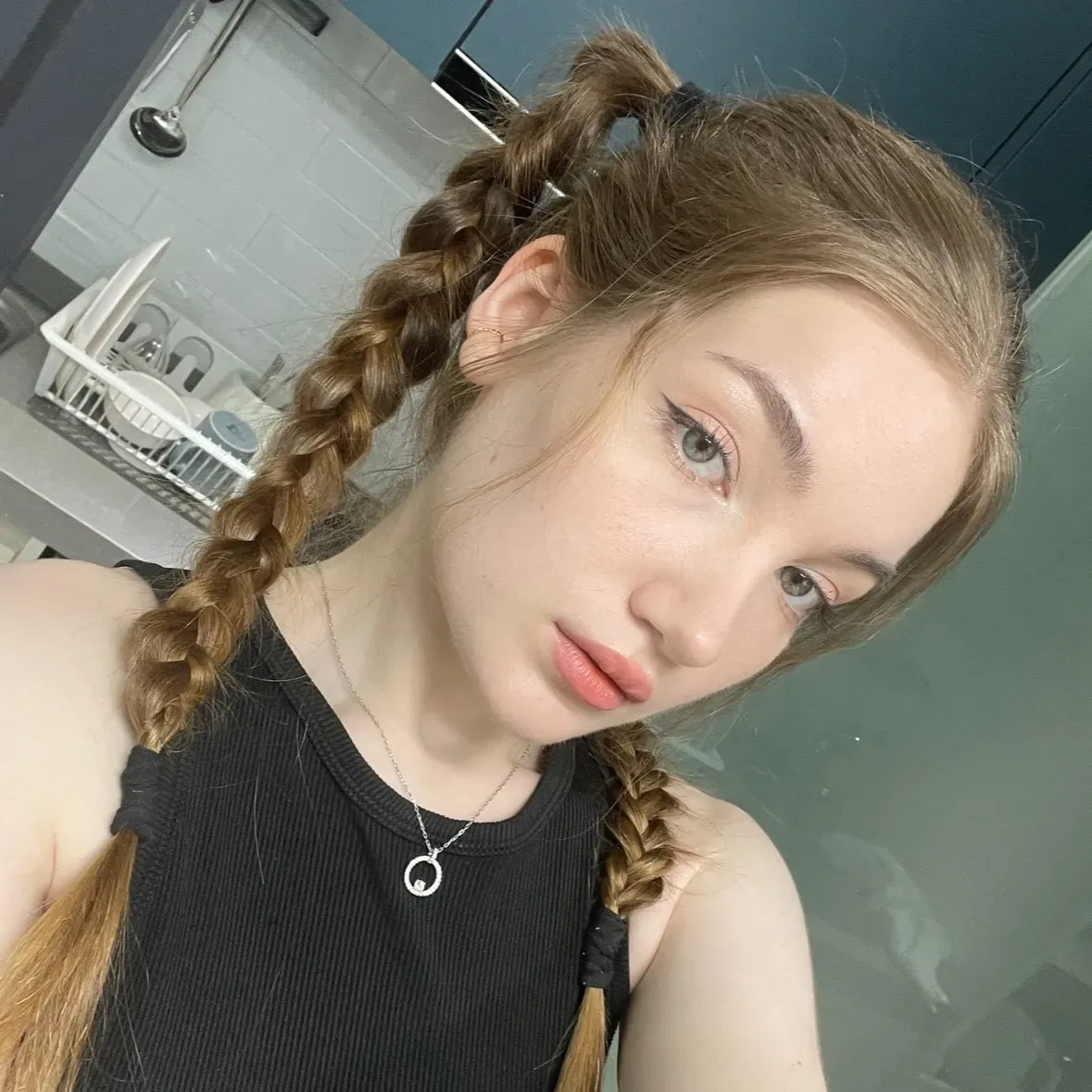Ari's' profile picture