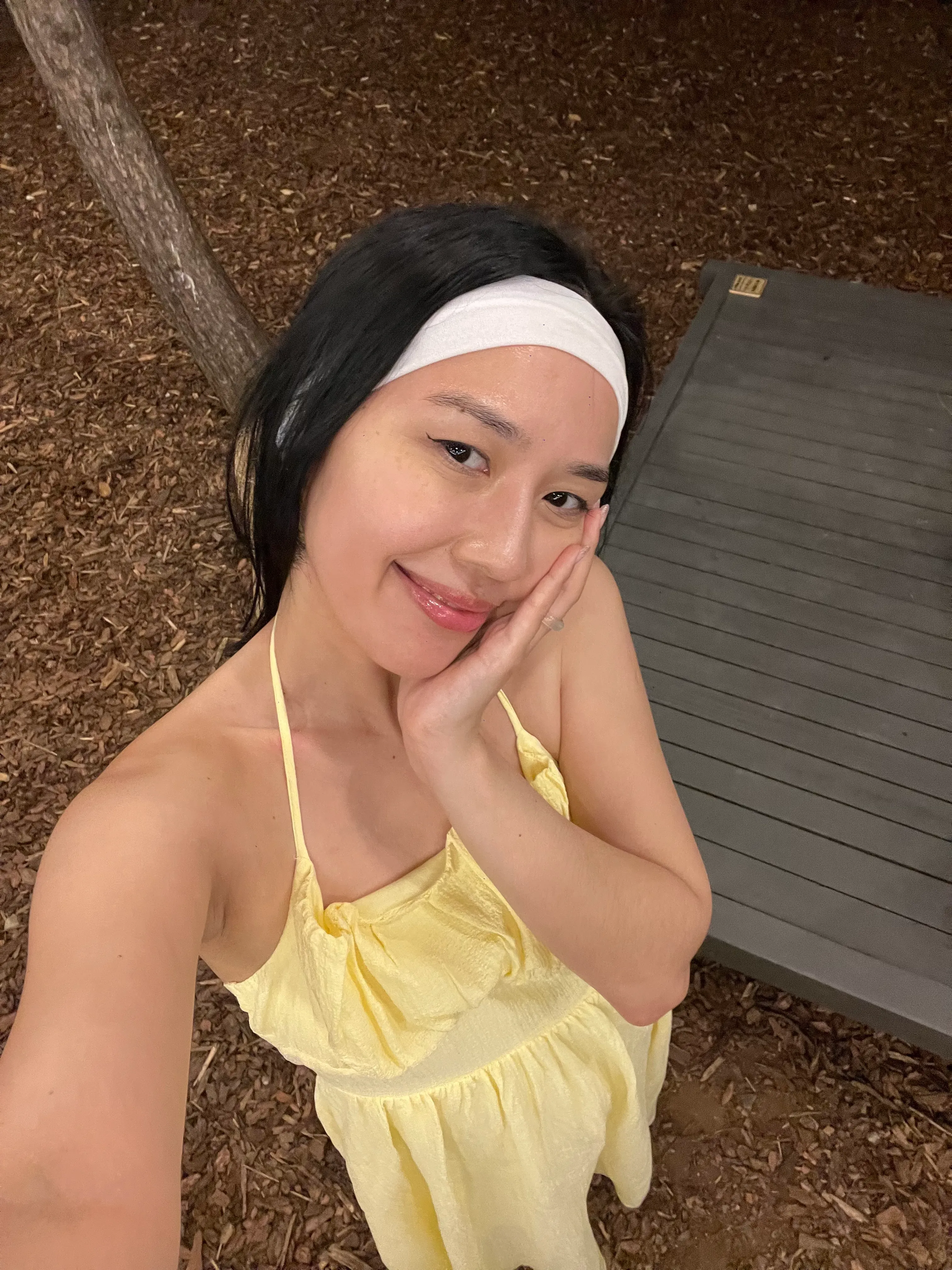 Asmira Kulmatova's' profile pictures