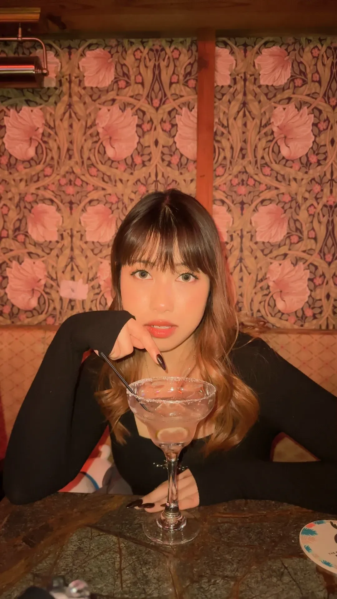 Tiara's' profile pictures
