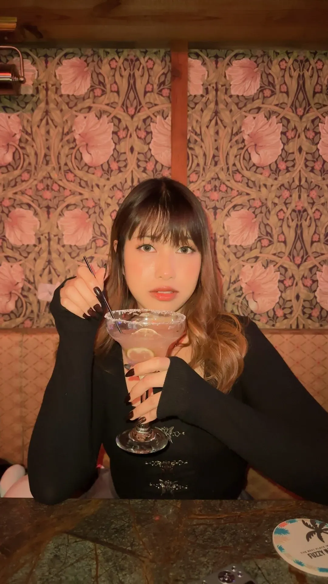 Tiara's' profile pictures