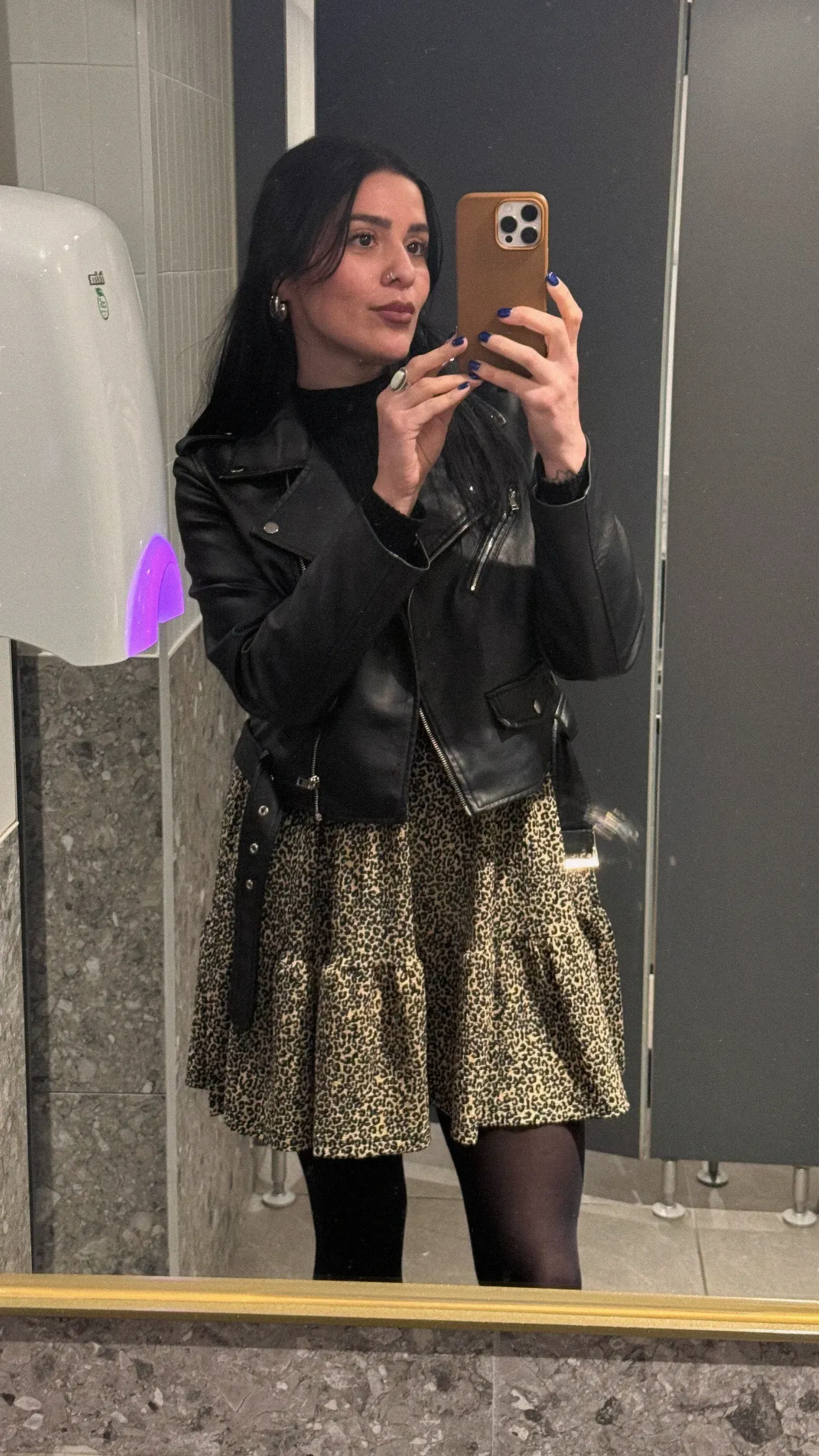 Constanza Becerra's' profile picture Constanza Becerra's' profile picture