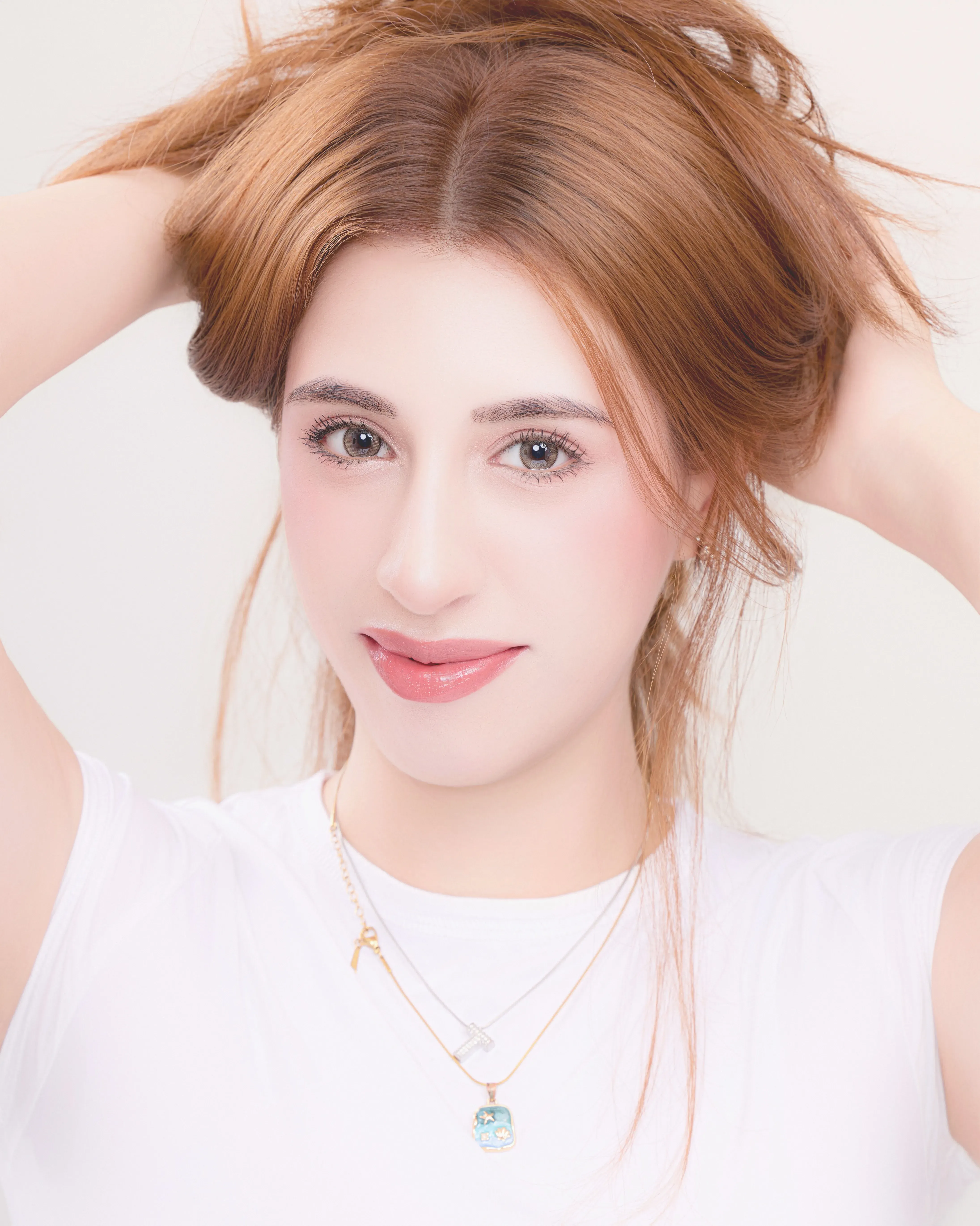 Ekin Ayvadas's' profile pictures