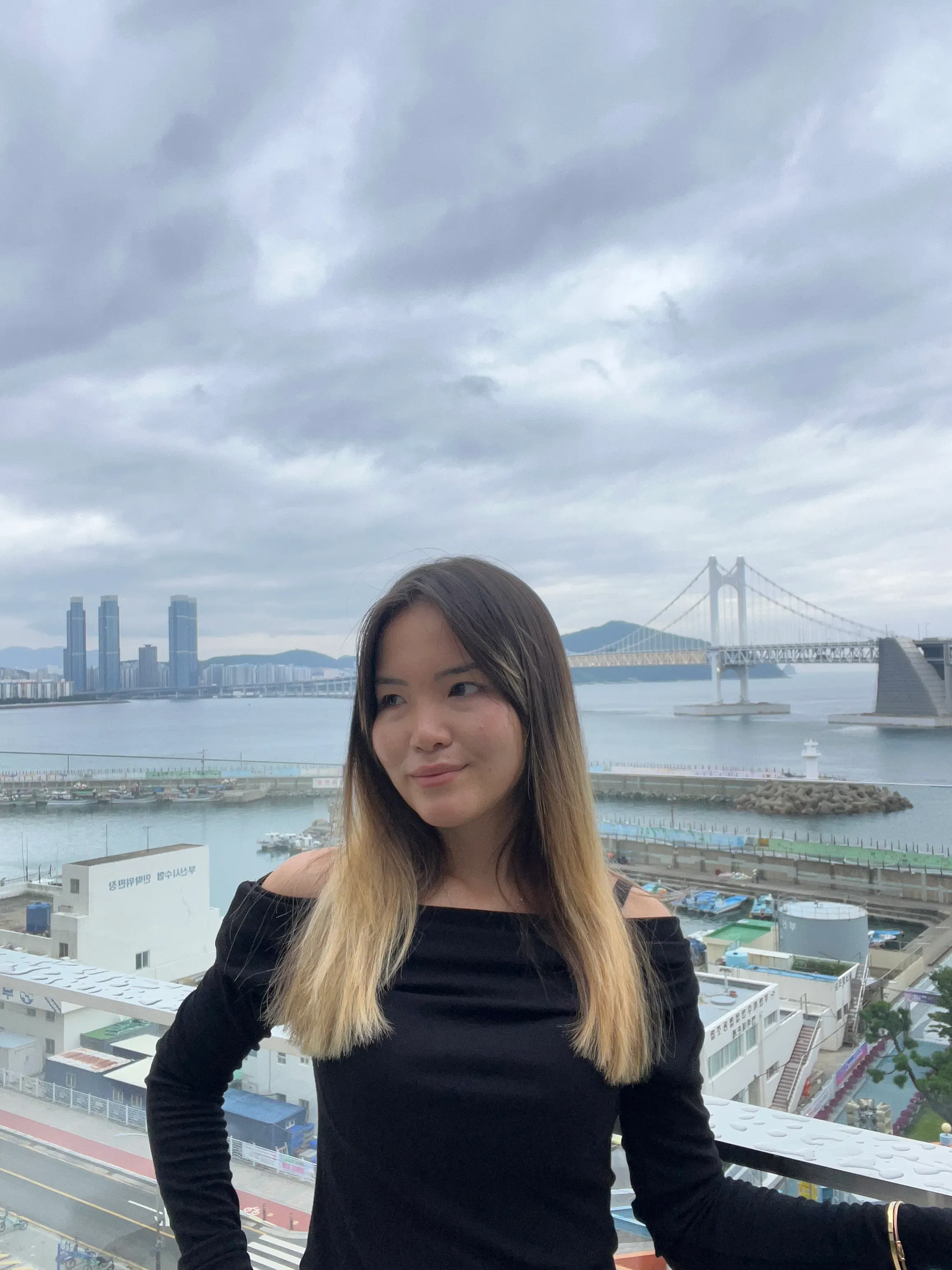 Jasmina Bazarbaeva's' profile pictures
