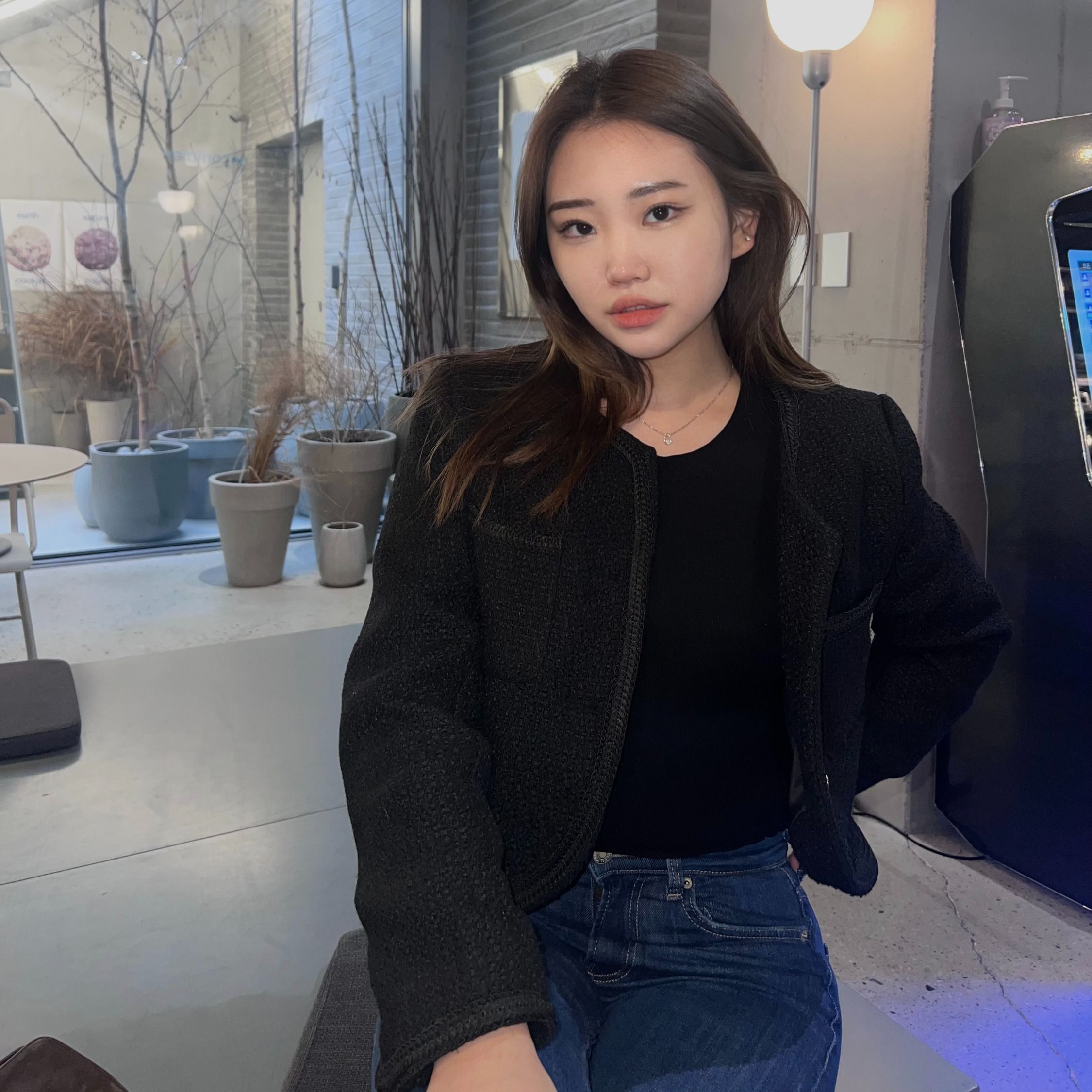 Christina (정태리)'s' profile picture