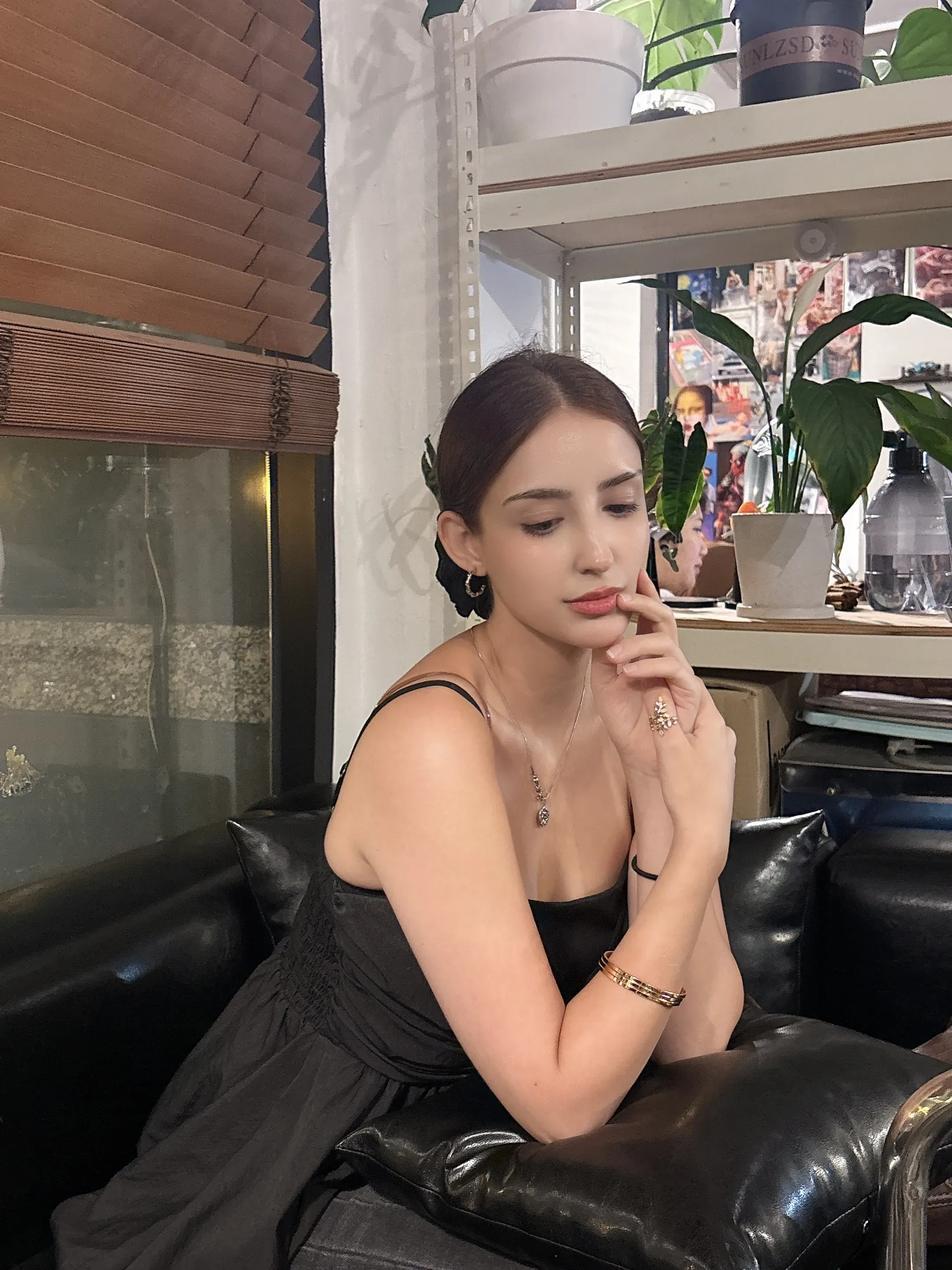 Lee Gokce's' profile pictures