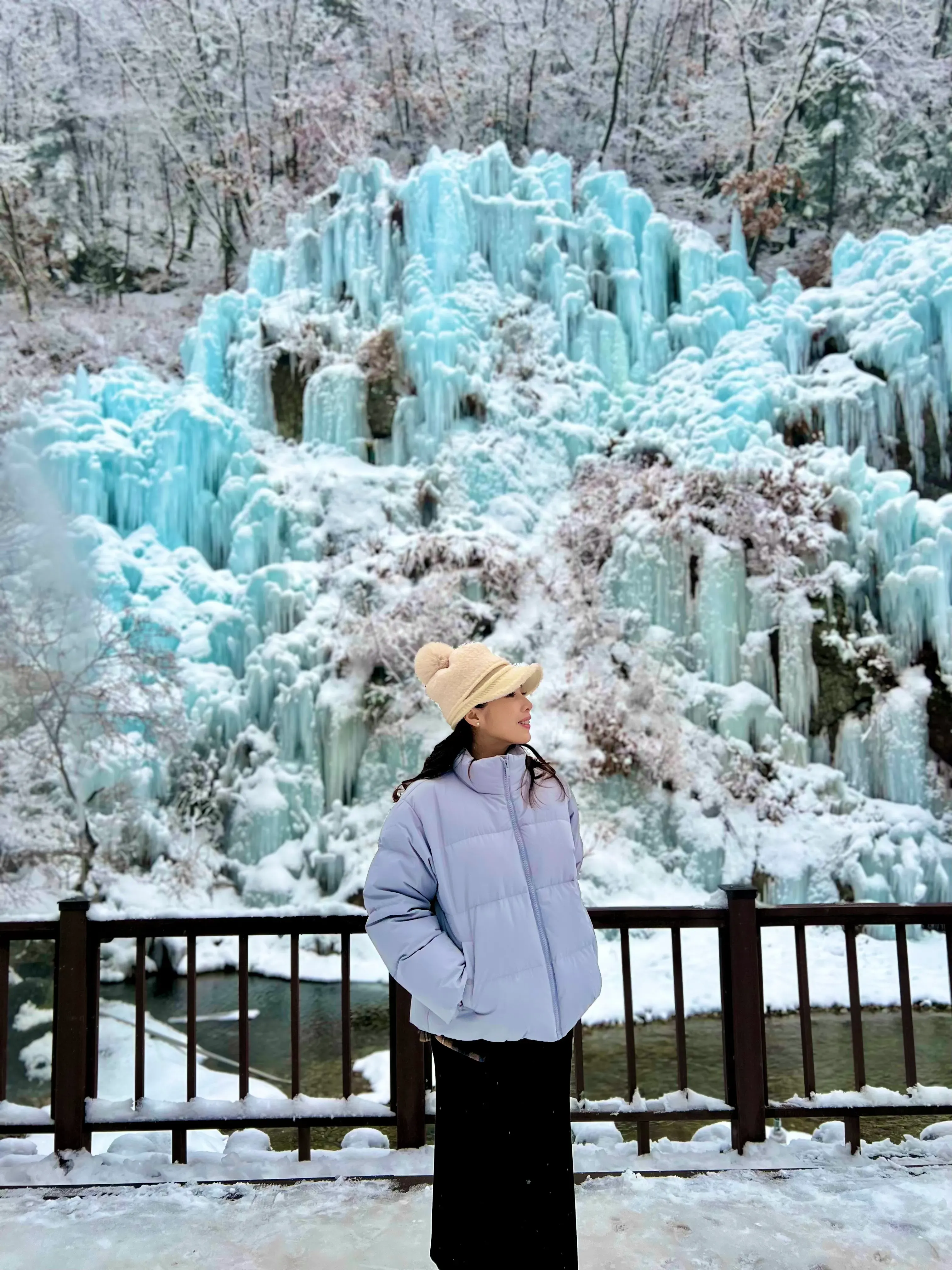 Linda liem's' profile pictures