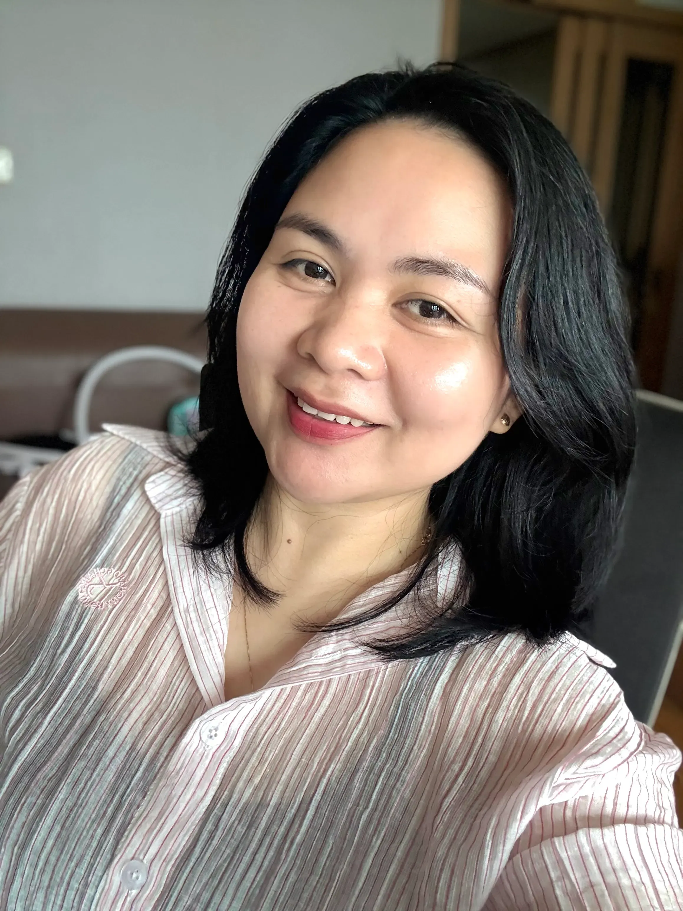 Julie Lee's' profile picture