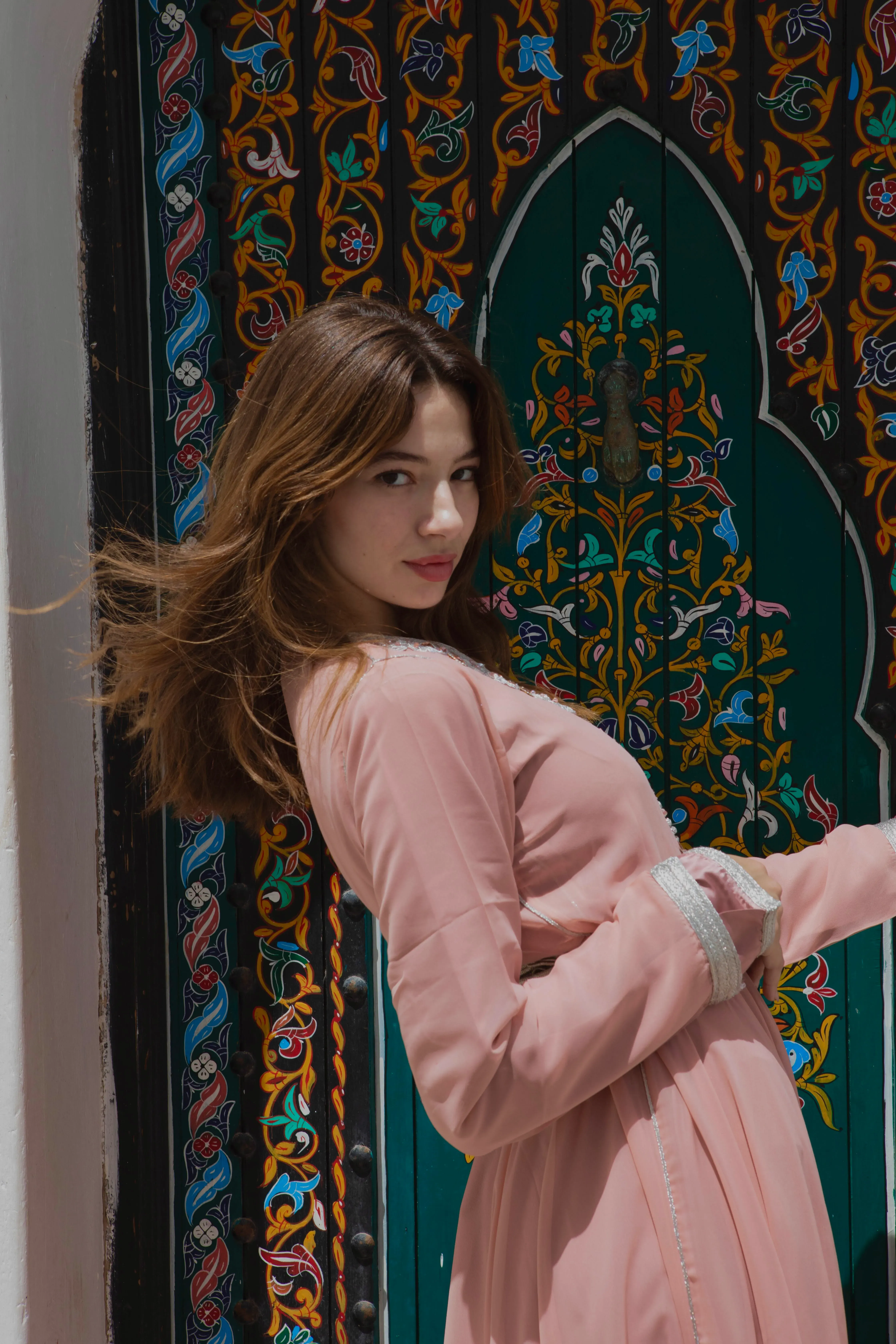 Mery Bee's' profile pictures