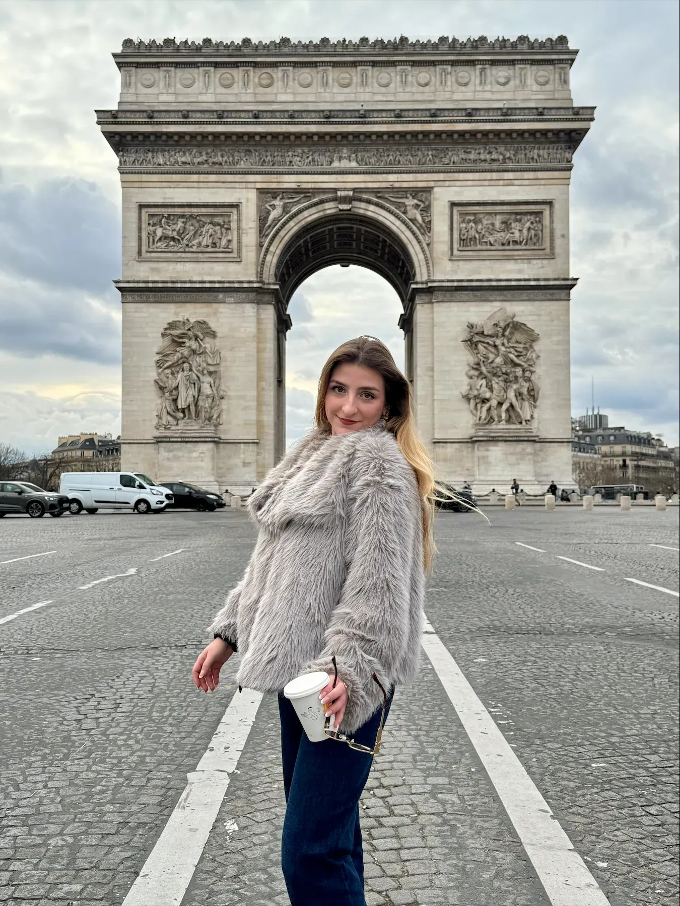 Mélany Molina's' profile pictures