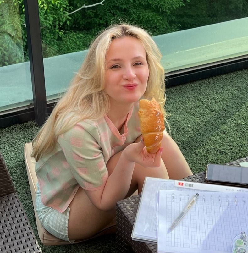 Veronika's' profile picture