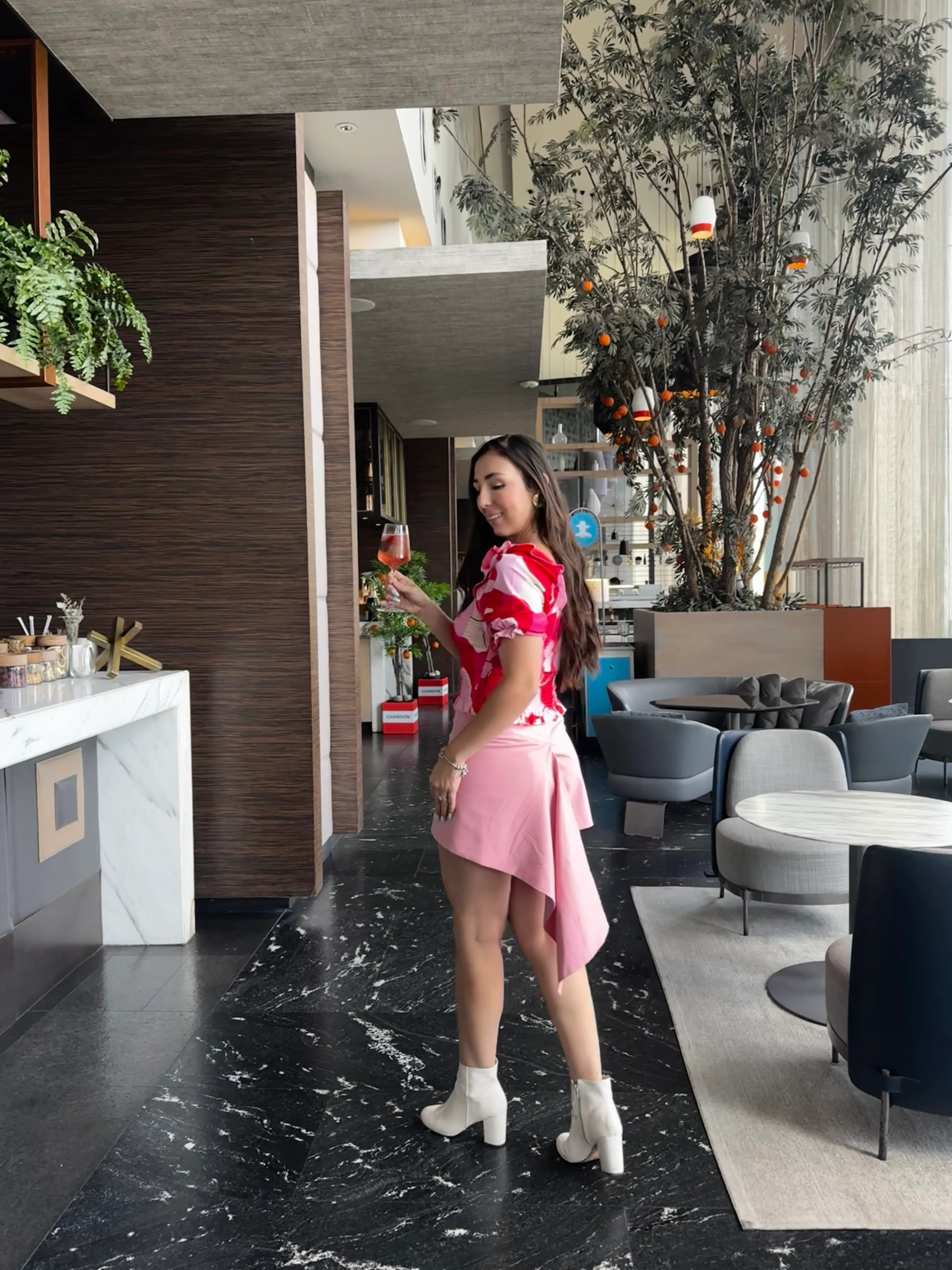 Marion Aviña's' profile pictures