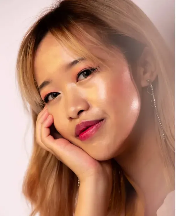 Sammi Yeung's' profile pictures