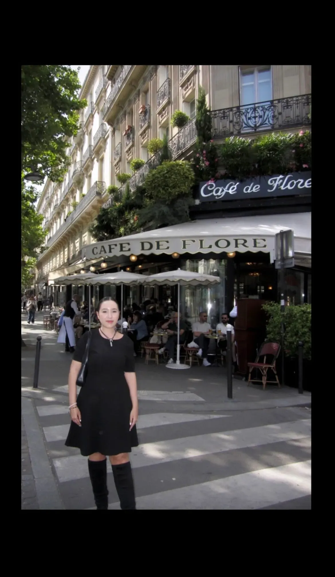 Selene Martin Perez's' profile picture Selene Martin Perez's' profile picture