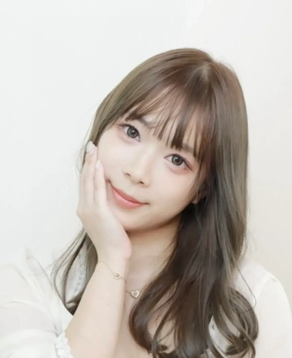 Alexandra Leung's' profile picture