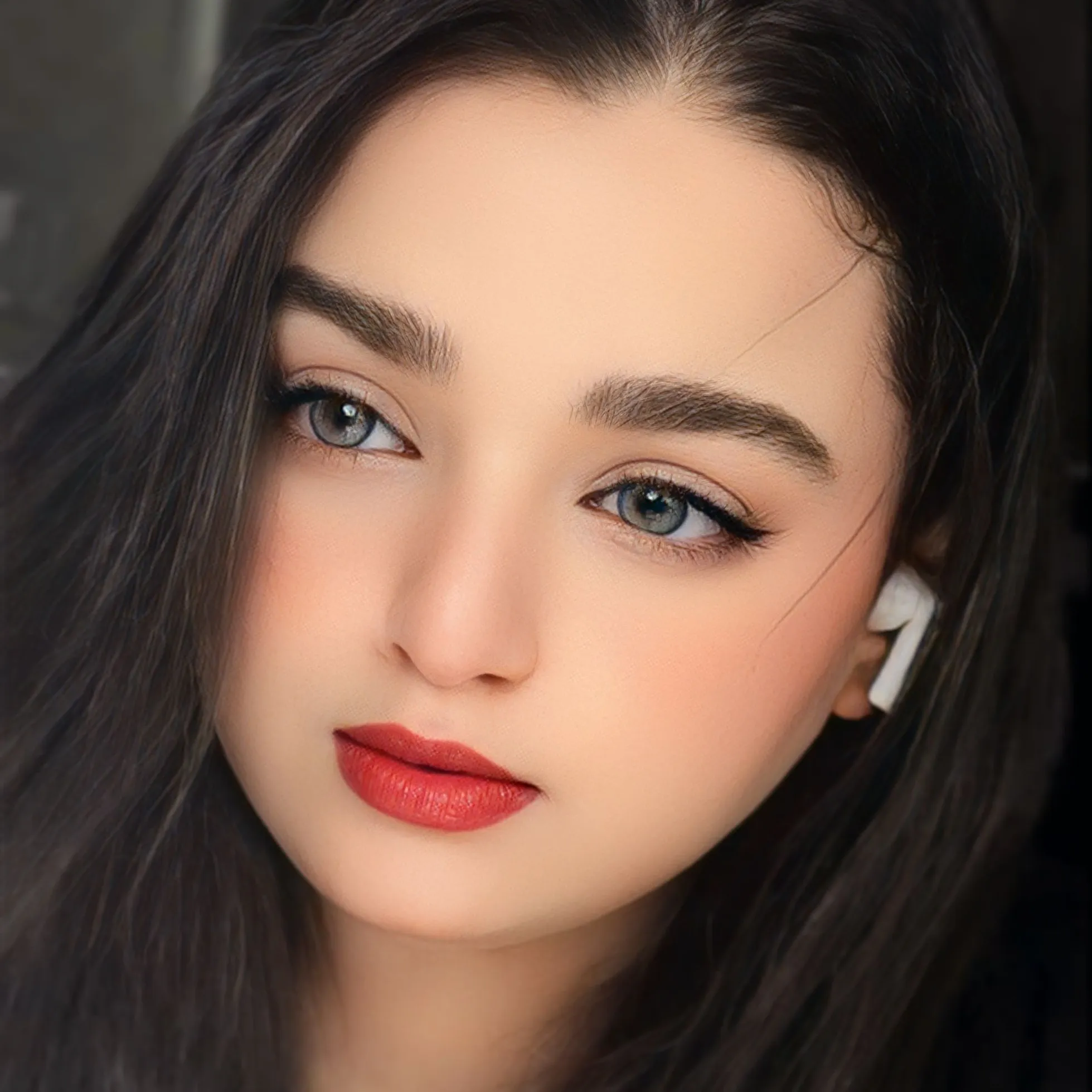 Abir Slimani's' profile picture Abir Slimani's' profile picture