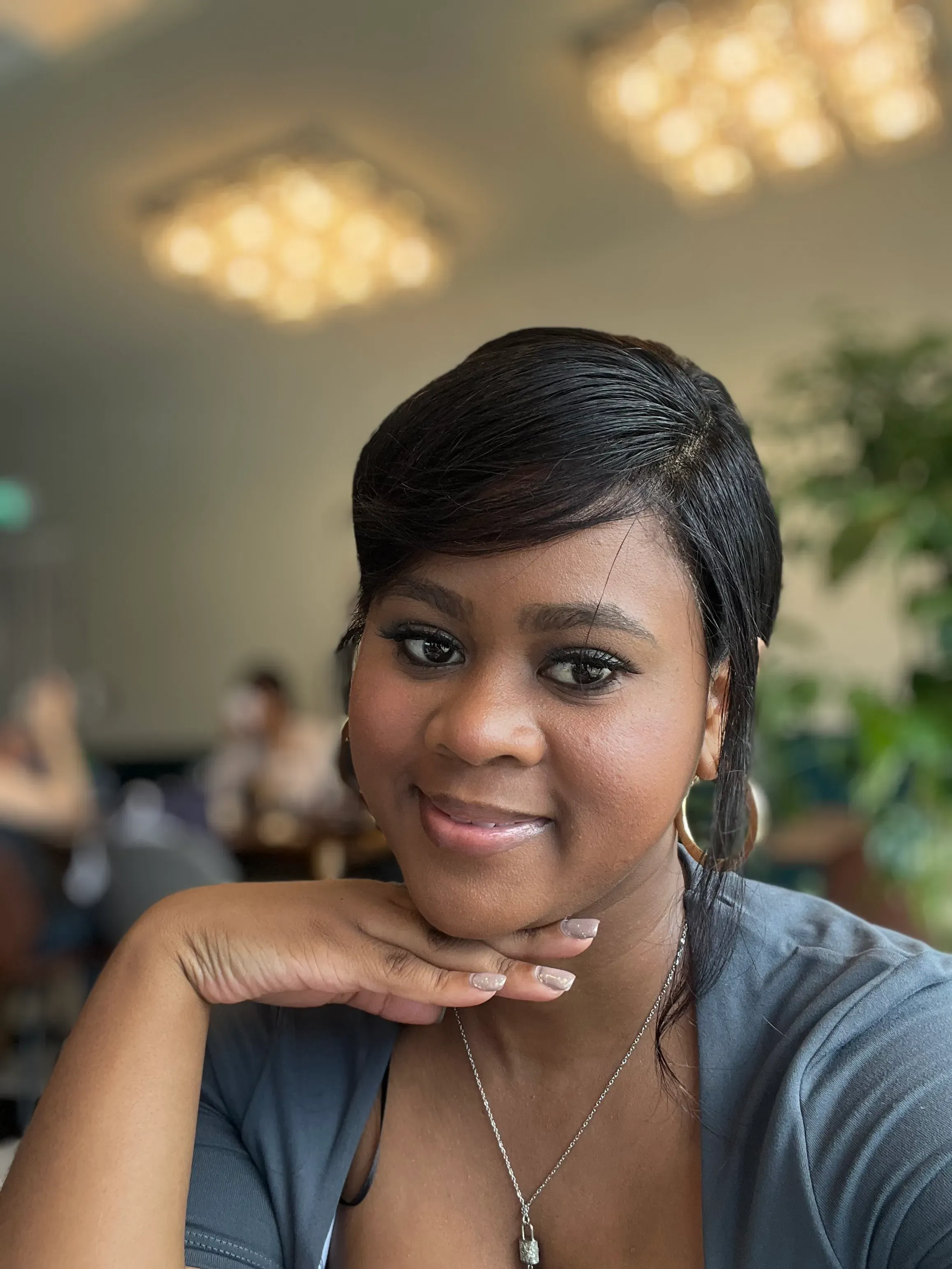 Tsholo Koos's' profile picture