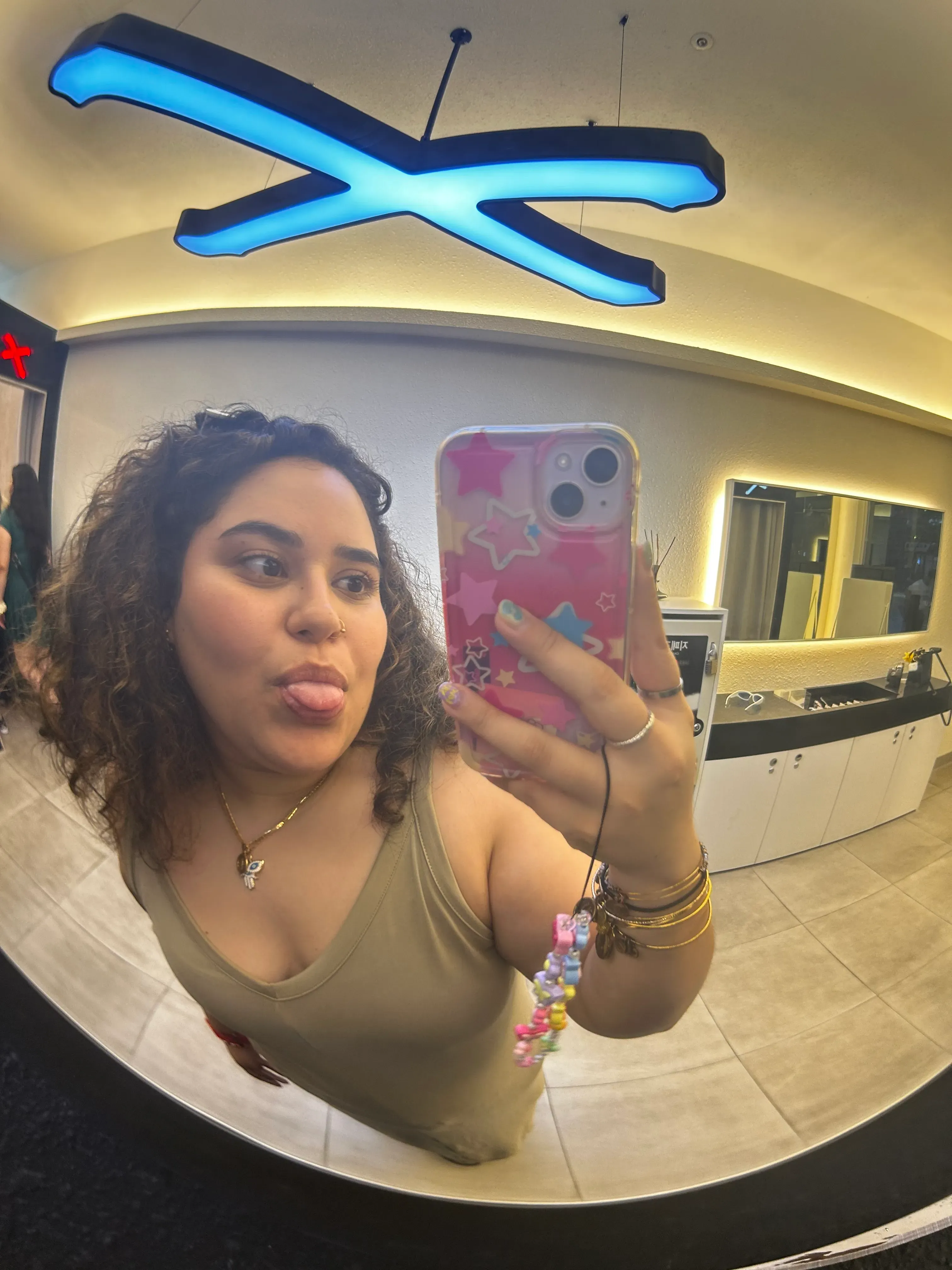 Valerie Baires's' profile picture