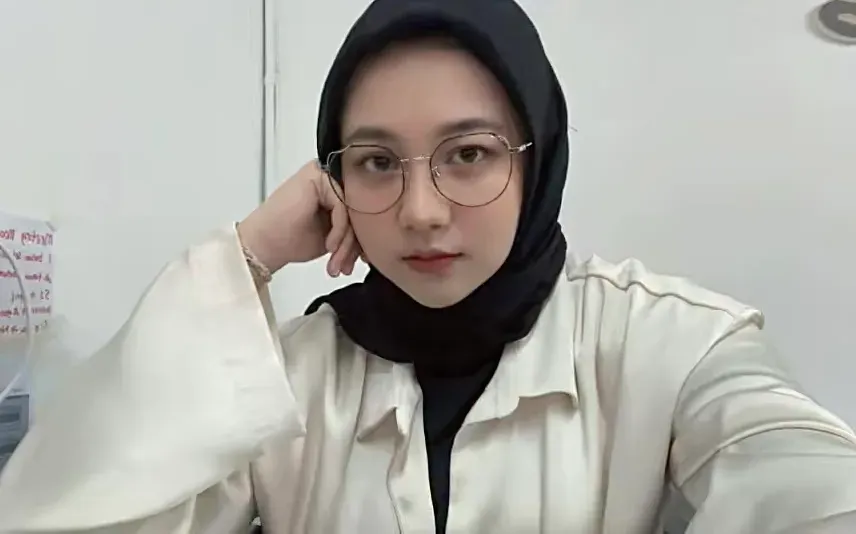 alvina septiany's' profile pictures